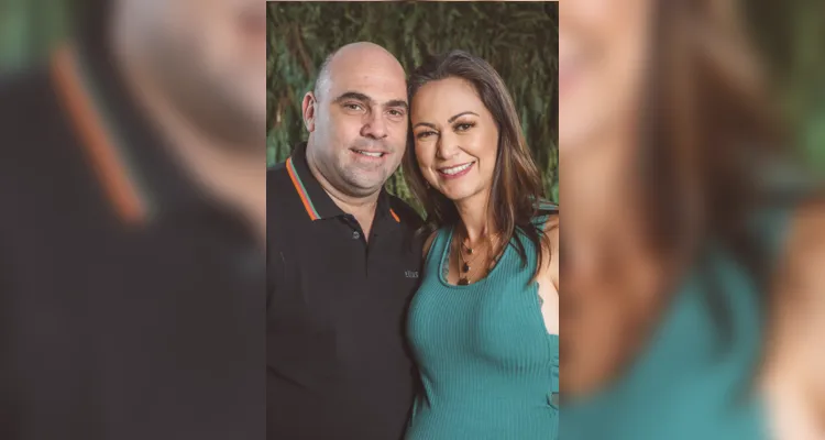 NOVO CICLO - A conceituada advogada Fernanda Rodrigues Vargas será muito cumprimentada pela passagem de seu aniversário nesta quinta - feira (04). No registro, Fernanda e seu marido Felippe Vargas. Da coluna RC os votos de felicidades infinitas. 