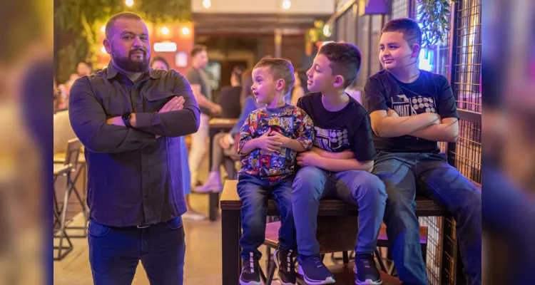 Marcos Luciano de Araújo e seus filhos Lucas Davi, Antonio Miguel e João Marcos de Araújo