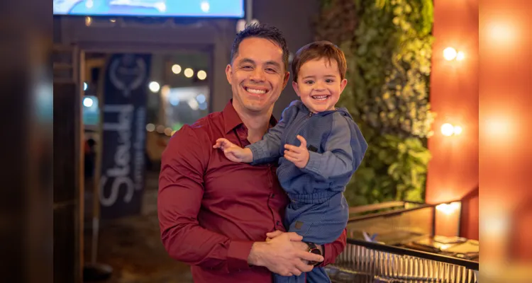 Vithor Lopes e  seu filho Davi Emanoel Lopes