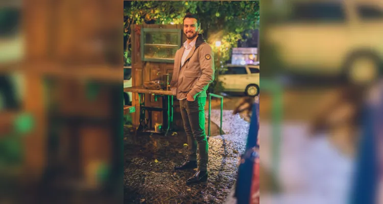 NOVO CICLO – O corretor de imóveis e empresário Gabriel Klas Blanski Rodrigues será muito cumprimentado pela passagem de seu aniversário nesta quinta-feira (1). Da coluna RC os votos de alegrias e realizações. 