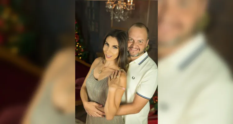 BRINDE À VIDA – Giovani Favero será muito cumprimentado pela passagem de seu aniversário na próxima sexta - feira (19). No registro Giovani e sua esposa Luciane Favero.  Da coluna RC os votos de realizações e prosperidade.
