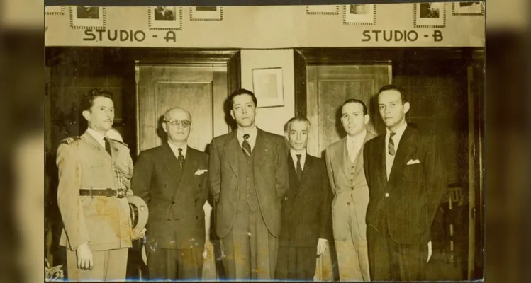 Na Rádio Inconfidência, ministro Rubens Terrazas da Bolívia, Lucas Lopes, Luís de Bessa e outros na década de 30