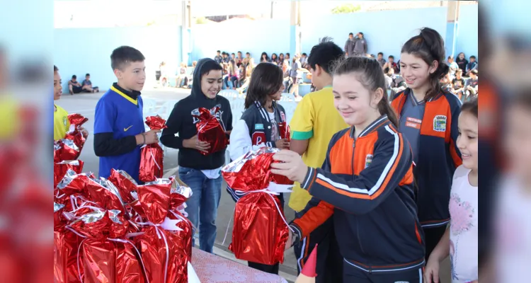 Escola de Carambeí é 'bicampeã' no Concurso do Vamos Ler