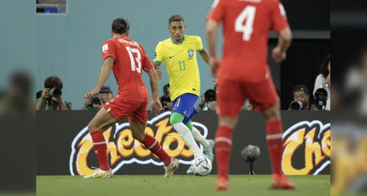 Raphinha durante a partida contra a Suíça, nesta segunda-feira (28).