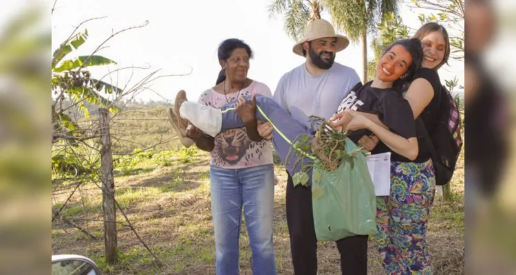 Tema da tese de doutorado foi 'Entre valos e vêdos: territorialidades de permanência dos sujeitos das comunidades tradicionais rurais da Estrada da Lomba, Paraná'