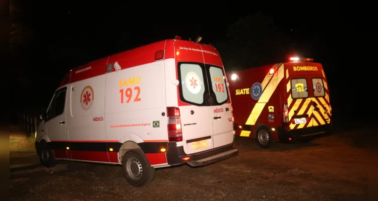 Socorristas e médicos atenderam a vítima, que foi encaminhada, inconsciente, à UPA Santa Paula.