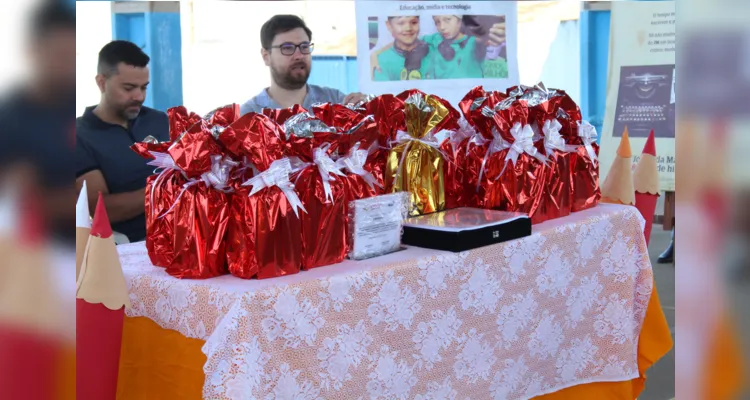 Escola de Carambeí é 'bicampeã' no Concurso do Vamos Ler