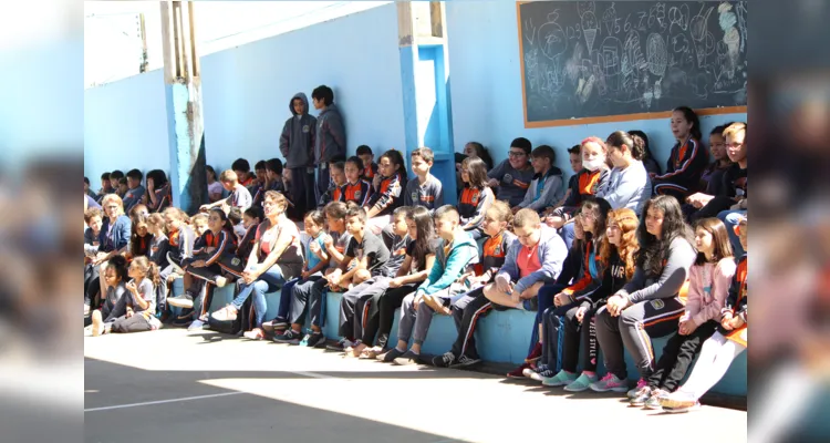 Escola de Carambeí é 'bicampeã' no Concurso do Vamos Ler