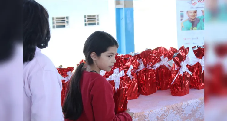 Escola de Carambeí é 'bicampeã' no Concurso do Vamos Ler