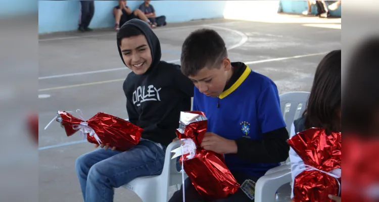 Escola de Carambeí é 'bicampeã' no Concurso do Vamos Ler