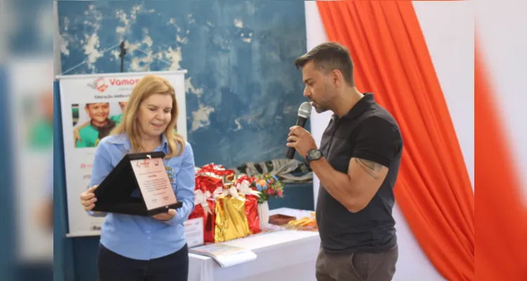 Escola rural de Castro é premiada no Concurso do Vamos Ler