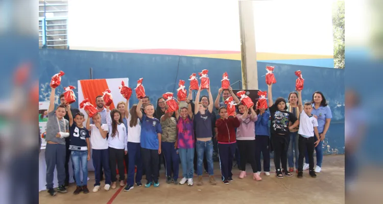 Escola rural de Castro é premiada no Concurso do Vamos Ler