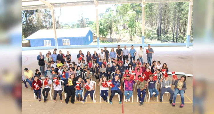 Escola rural de Castro é premiada no Concurso do Vamos Ler