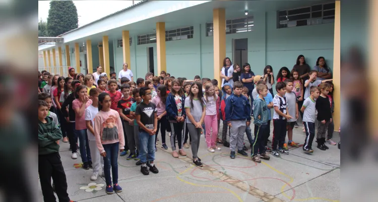 Evento reuniu colegas e trouxe muita animação na escola