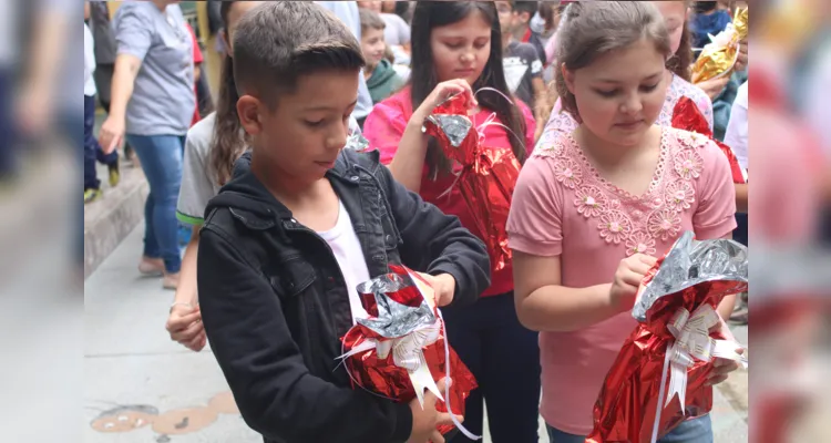 Evento reuniu colegas e trouxe muita animação na escola