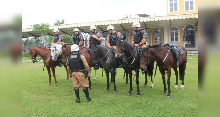 Cavalaria da Polícia Militar (PM) também marcou presença no evento.