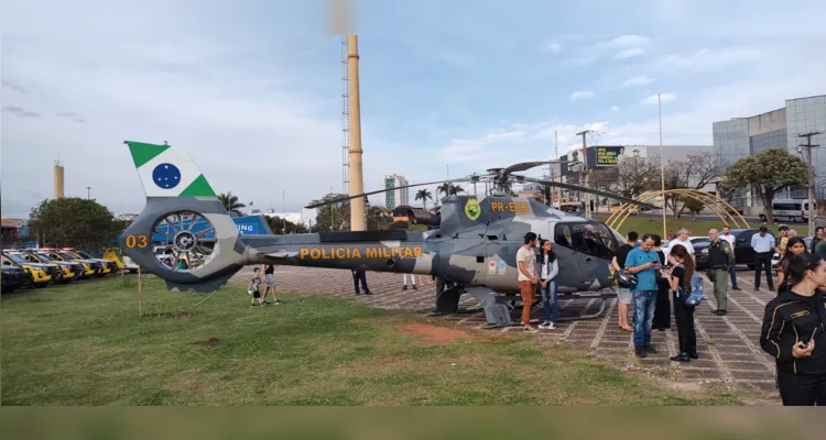 Helicóptero da Polícia Militar faz parte de unidades especiais que estarão presentes na operação.