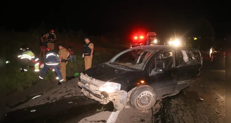 Acidente ocorreu na noite desta sexta-feira (2), na PR-151, entre os municípios de Ponta Grossa e Carambeí