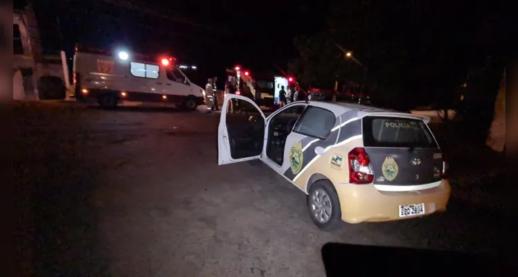 Ocorrência foi registrada na madrugada deste domingo (27).