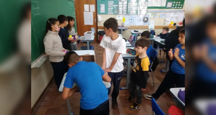 Eleições em sala despertam civismo junto a turma de PG