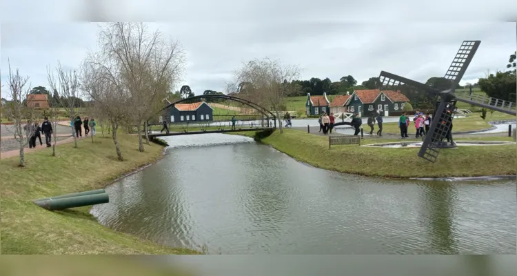 Turmas de Ipiranga vão a Castro e Carambeí por 'passeio histórico'