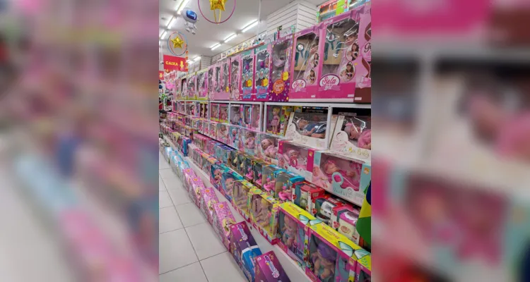A loja traz uma variedade completa de brinquedos para as crianças com promoções e descontos especiais