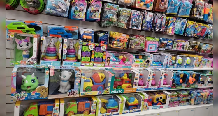 A loja traz uma variedade completa de brinquedos para as crianças com promoções e descontos especiais