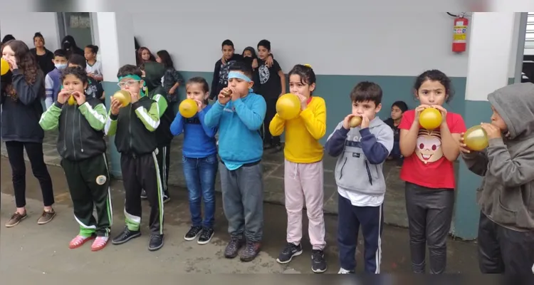 Dia das Crianças especial ocorre em escola de Imbaú