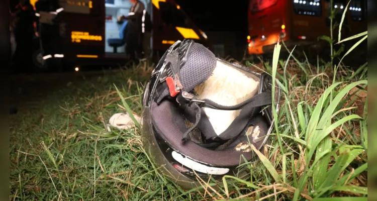 Equipes do Corpo de Bombeiros (Siate) e do Samu prestaram atendimento à ocorrência. A área foi totalmente isolada pela Polícia Militar