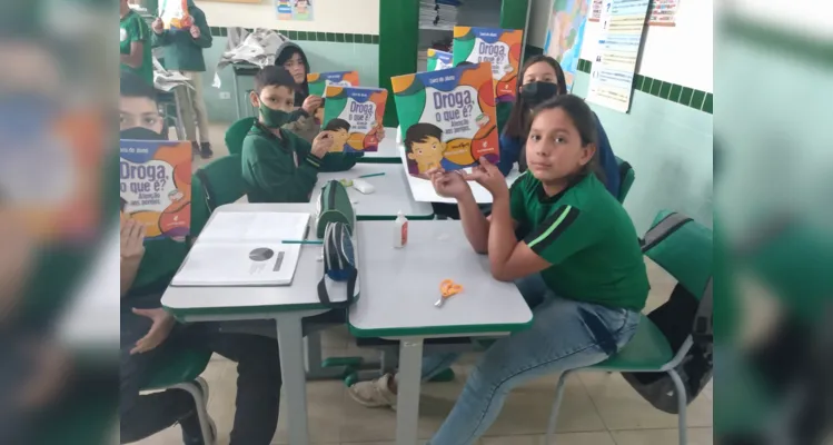 Campanha antidrogas mobiliza alunos em Jaguariaíva