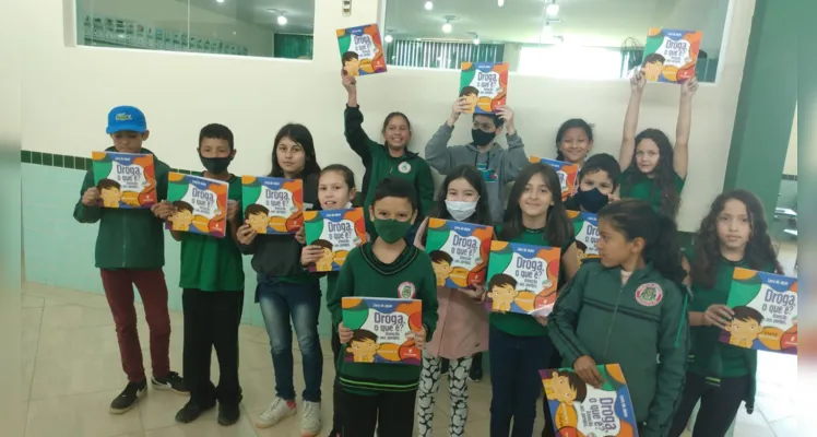 Campanha antidrogas mobiliza alunos em Jaguariaíva