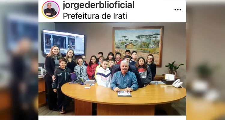 Alunos de Irati imergem em projeto sobre os Três Poderes