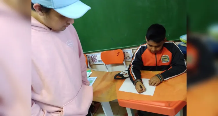 Alunos são protagonistas em projeto literário de Carambeí