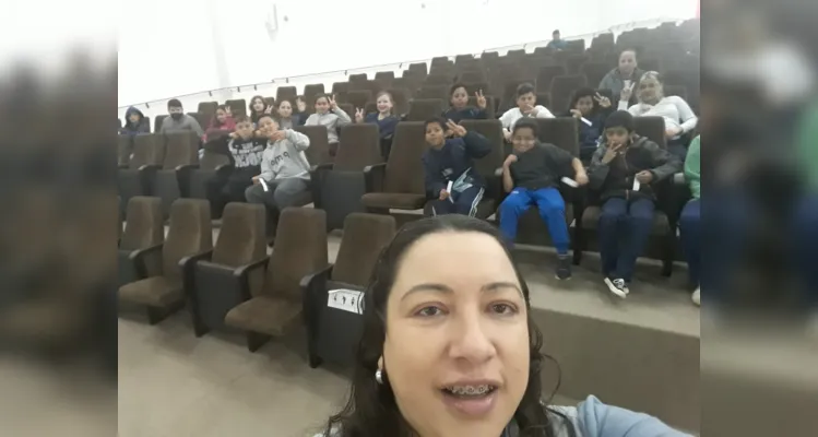 Alunos de Castro participam de projeto eleitoral na Câmara