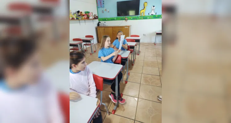 Turma de Ipiranga cria seu próprio jornal em sala