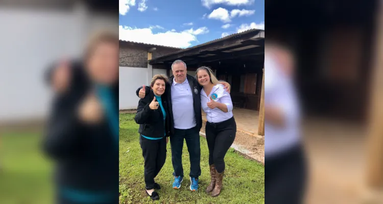 A prefeita Elizabeth Schmidt e o vereador Paulo Balansin estiveram na nova sede nesta sexta-feira (4). 