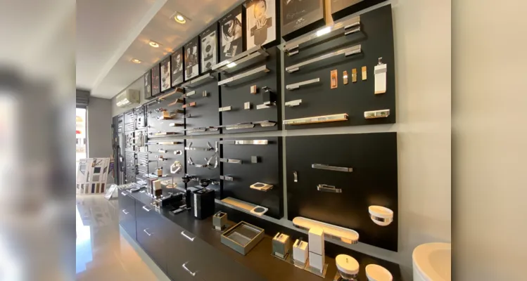 Boutique se destaca na oferta de louças sanitárias, metais, banheiras, spas e uma linha de perfumaria de banho e ambientes