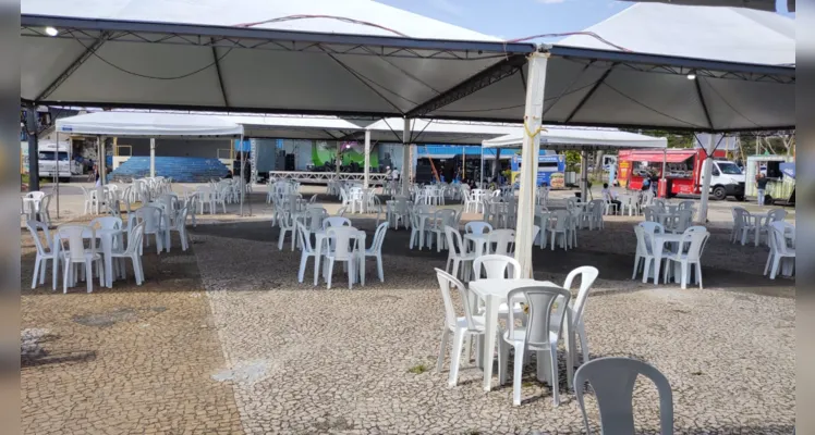 Evento conta com diversos opções de comida nos food trucks