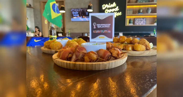 Estabelecimento que é referência em gastronomia preparou diversas opções de comidas de boteco para saborear assistindo aos jogos do Brasil