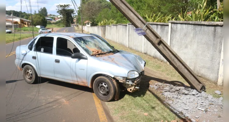 Motorista do Chevrolet Crosa teria dormido ao volante e perdido o controle do carro