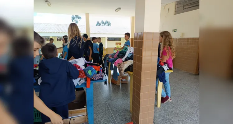 Bazar acontece em aula em São João do Triunfo