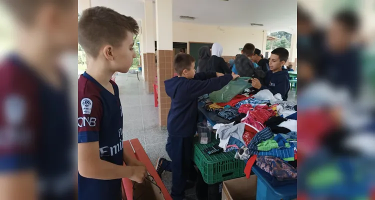 Bazar acontece em aula em São João do Triunfo