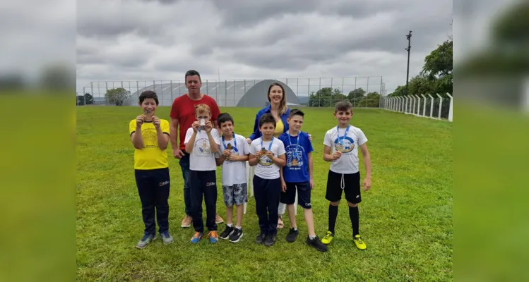 São João do Triunfo premia vencedores dos jogos escolares