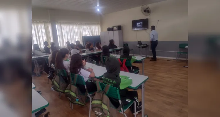 Resgate de memórias é tema de aula em Imbaú