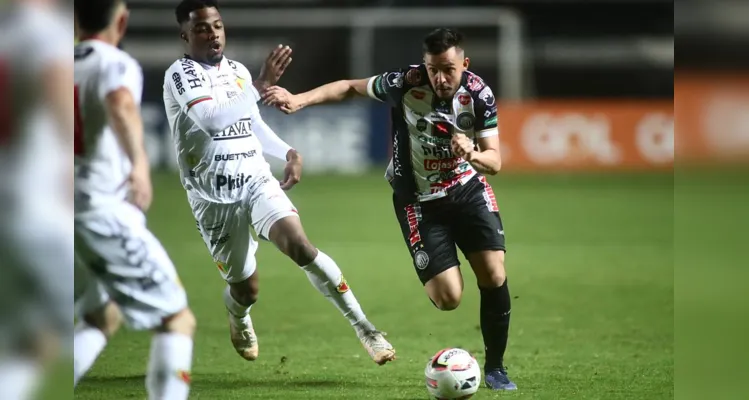 Fantasma fez uma péssima partida e apenas empatou com equipe catarinense