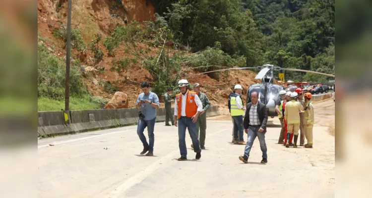 Governador acompanhou parte dos trabalhos de resgate e se solidarizou com as famílias das vítimas.