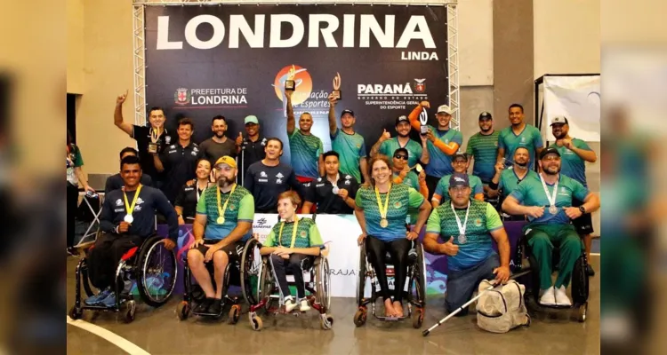 PR garante bolsas a atletas e leva esporte aos 399 municípios em 2022