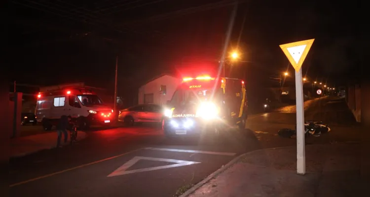 Situação aconteceu no cruzamento entre duas ruas.