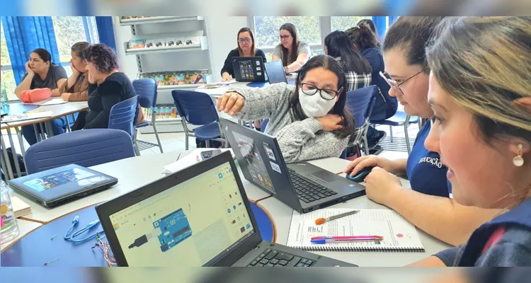 Professores estiveram realizando o curso desde abril deste ano.