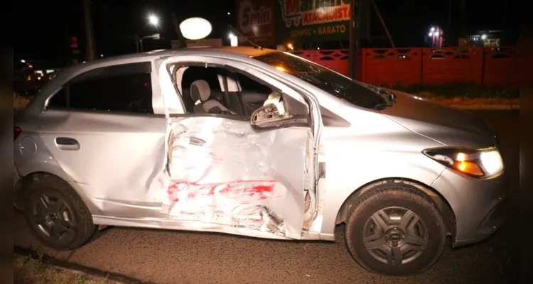 Veículo Chevrolet Onix estaria seguindo pela rua Alameda Nabuco de Araújo.